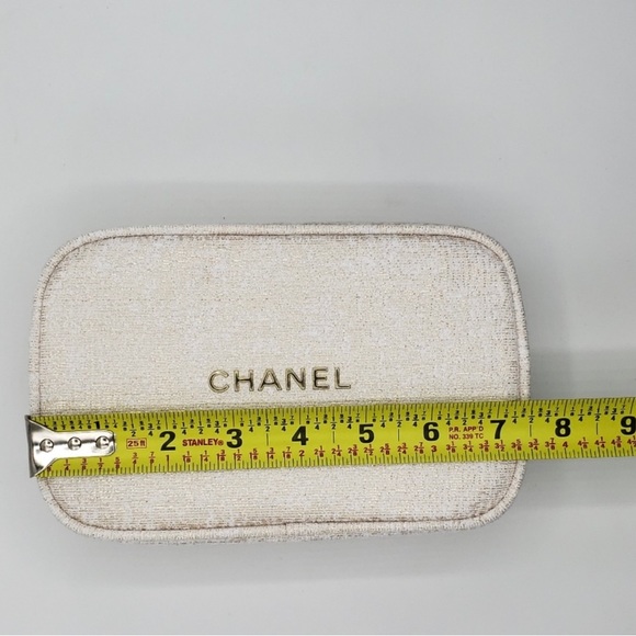 Authentic Chanel 2023 Cosmetic Bag White Gold - Picture 4 of 5